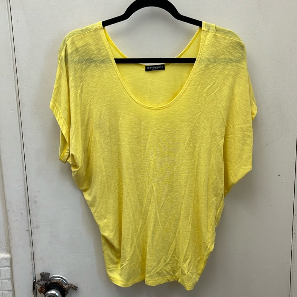 Cha Cha Vente Beautiful  Blouse Size Medium